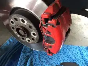 Bremsbeläge vorne und hinten