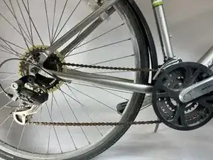 How to Remove and Clean Rusty Bike Chain