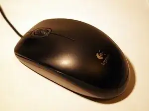 Logitech B100 Maus