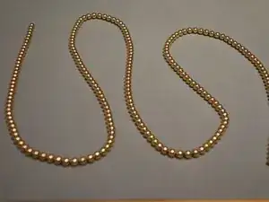 Kette aus Magnetkugeln erstellen