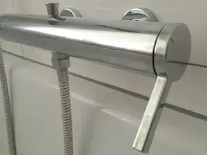 Defekten Hebel der Armatur reparieren