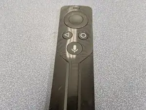 NVIDIA P2575 Fernbedienung (2015) öffnen und Akku tauschen