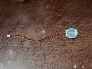 Wie man eine Laptop CMOS-Batterie wieder aufbaut