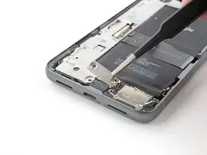 Halterung des USB-C-Anschlusses entfernen