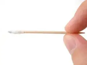 Wie  du ein schmales Wattestäbchen herstellst