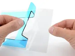 Neue Klebefolie am Google Pixel 7a anbringen