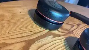 Wende keine Gewalt an, sondern versuche den richtigen Dreh zu finden ;-)